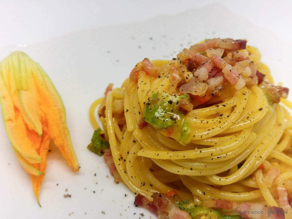 Carbonara con fiori di zucca Carbonara con fiori di zucca