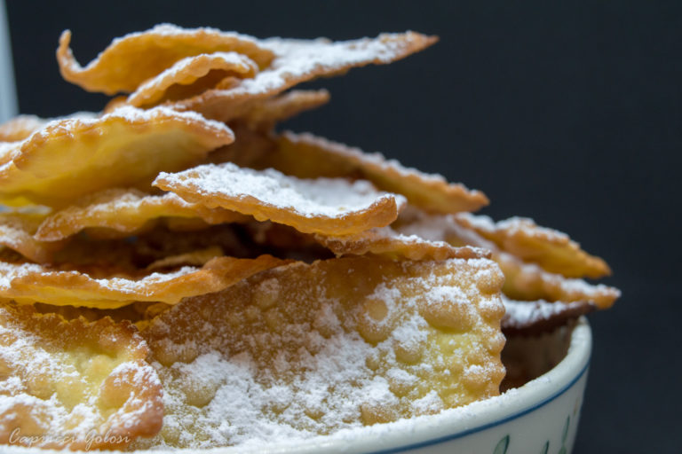 Cenci fritti o frappe Cenci fritti o frappe