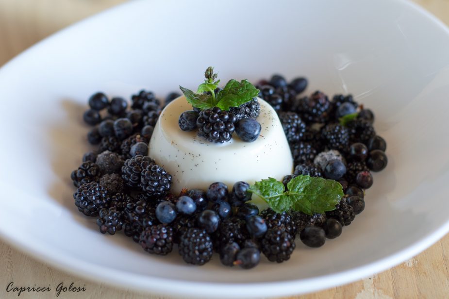 panna cotta mirtilli e more